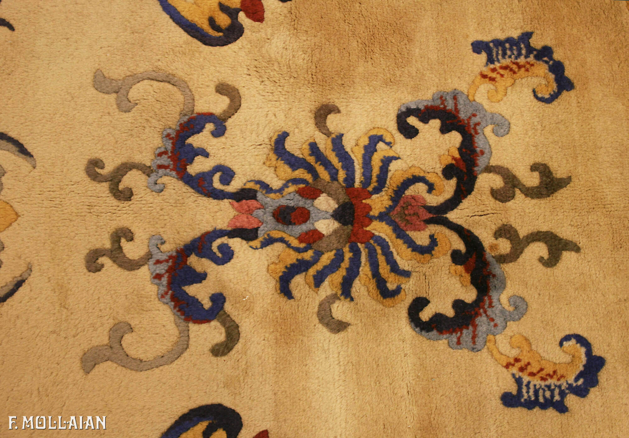 Stupendo Tappeto Cinese Antico Di Pechino Con Disegno Pipistrello Di Cottone n°:50389540